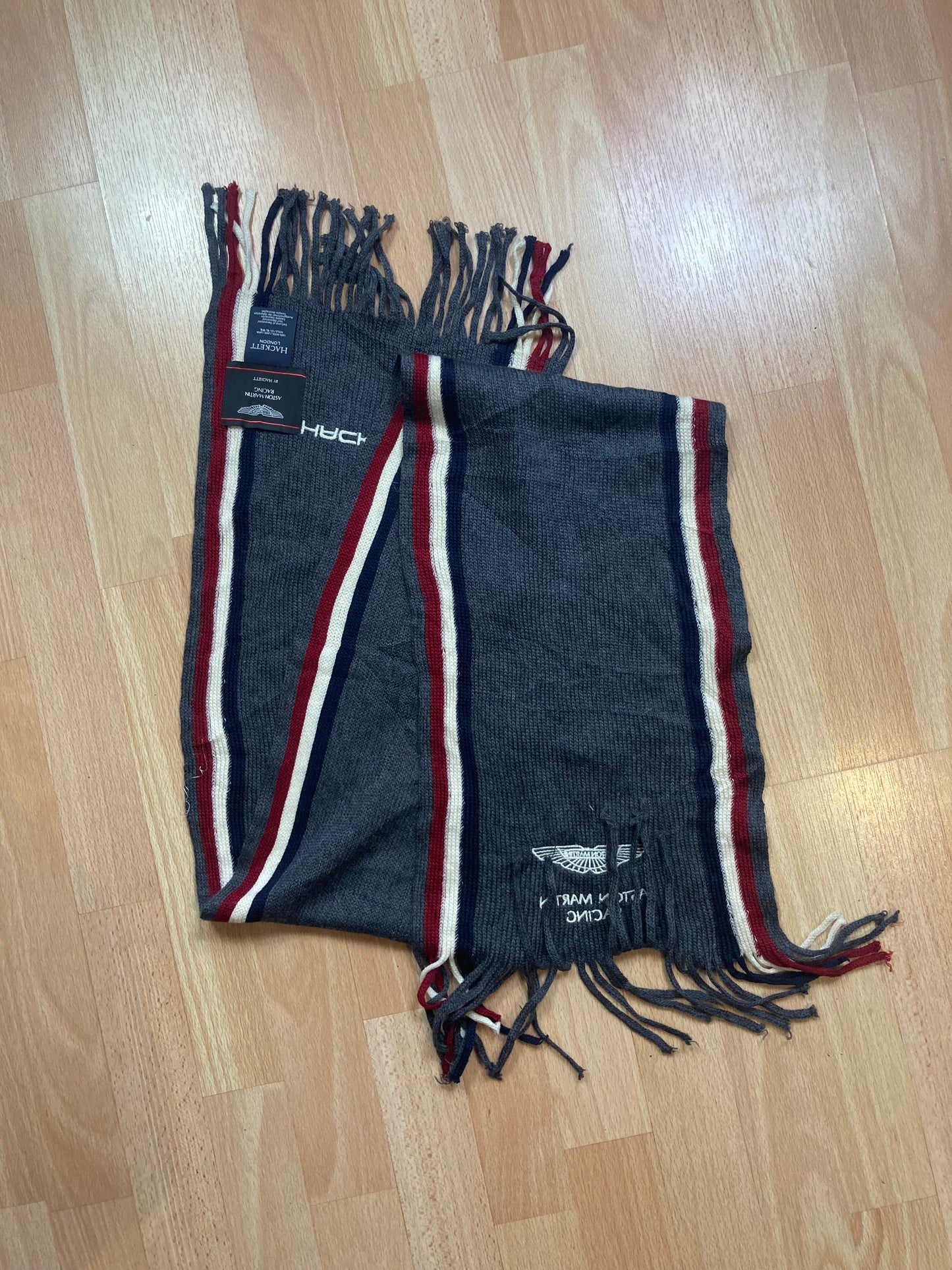 Aston Martin Scarf - vintage - ample - brodé - 1990s - 2000s - cybery2k - rare