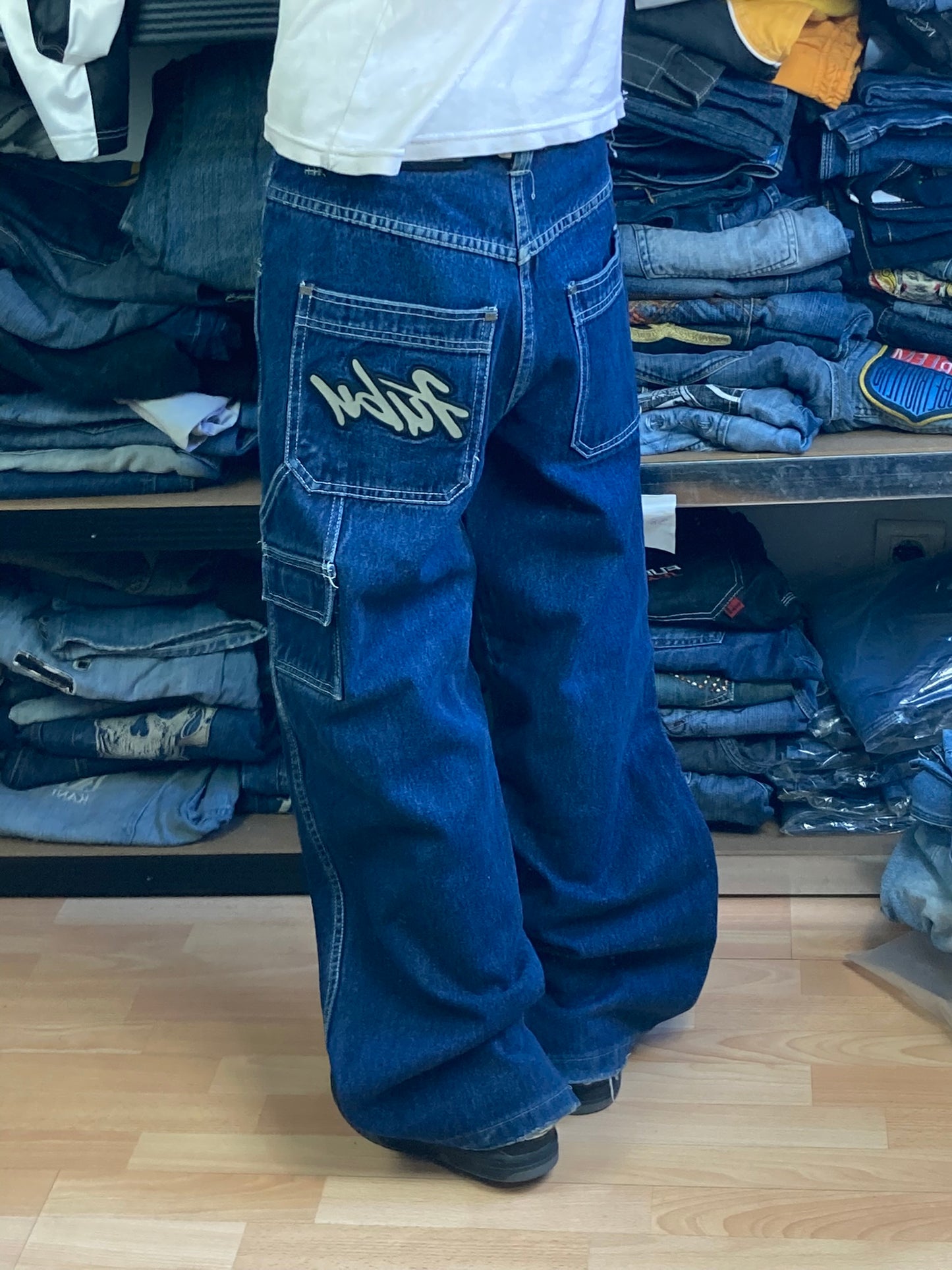 Baggy Fubu size 40