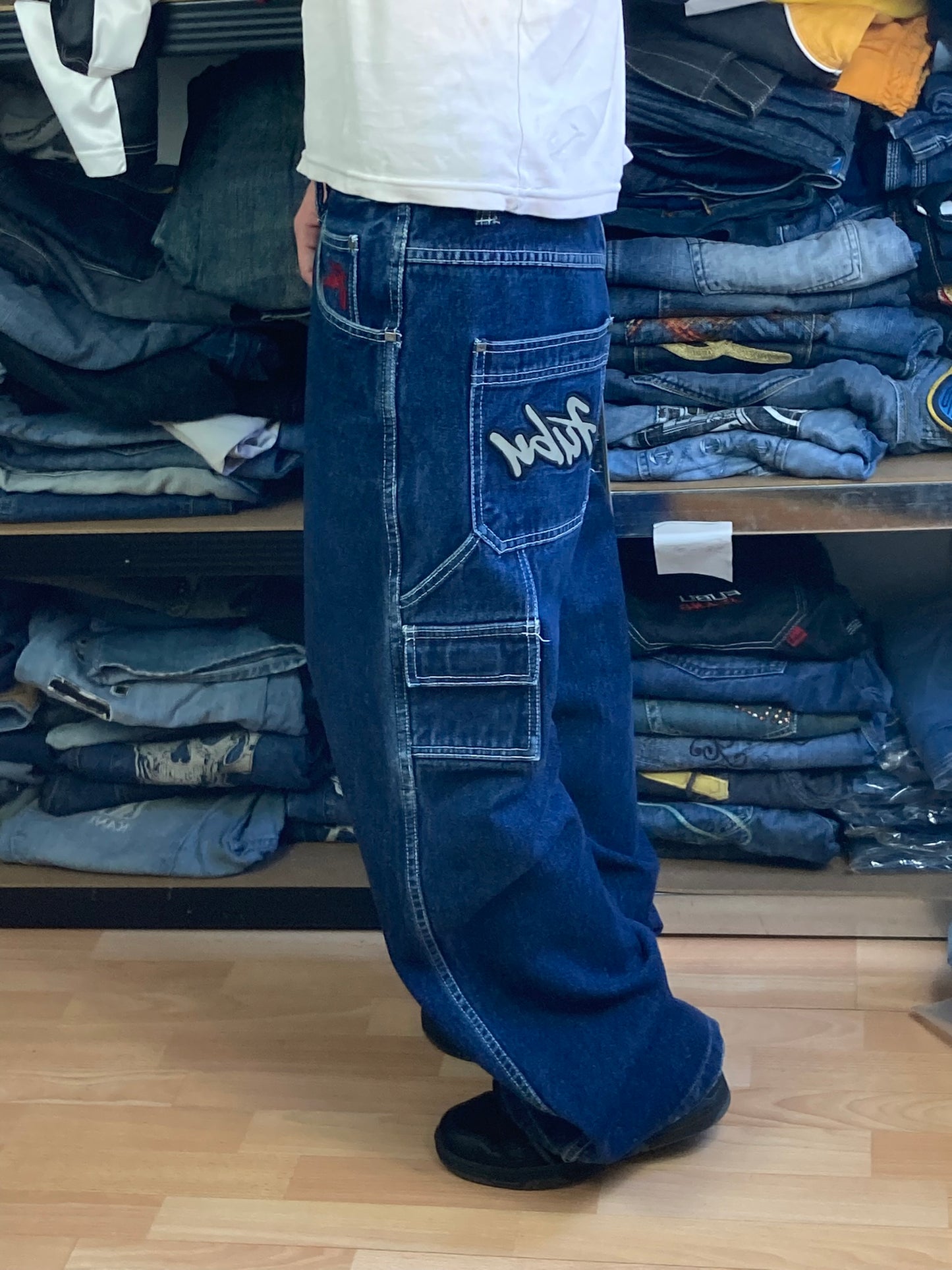 Baggy Fubu size 40