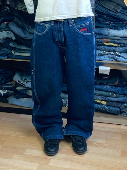 Baggy Fubu size 40