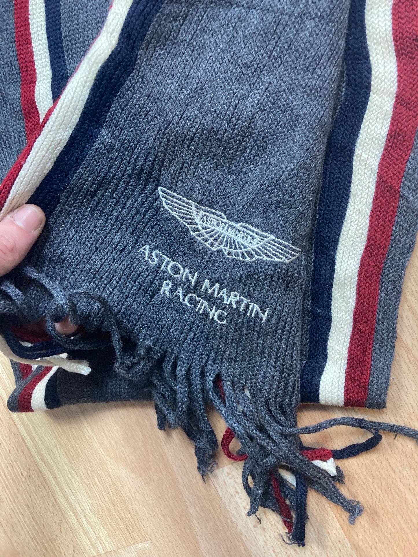 Aston Martin Scarf - vintage - ample - brodé - 1990s - 2000s - cybery2k - rare