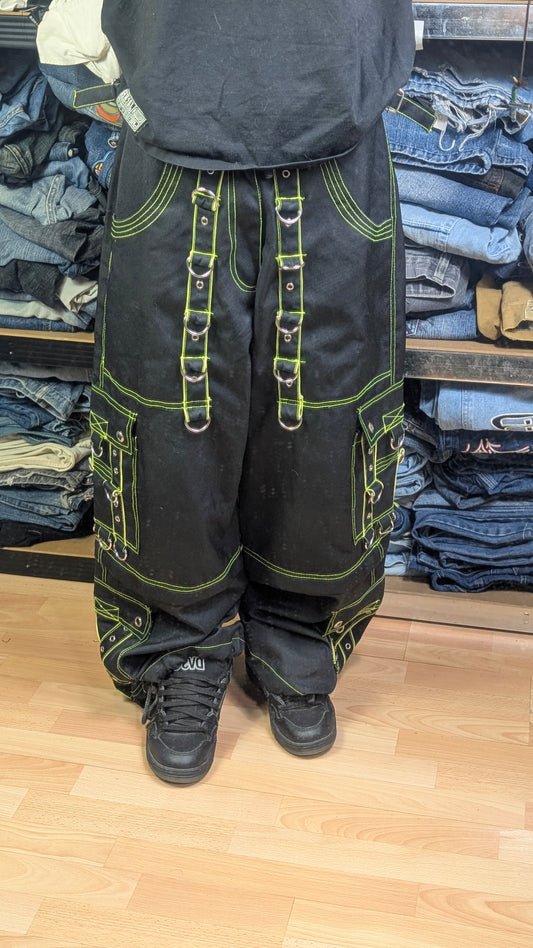 Baggy DeadThread Bigshopstyle